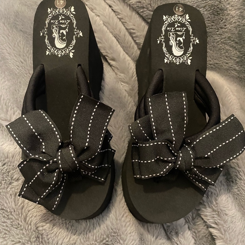 Platform flip flops